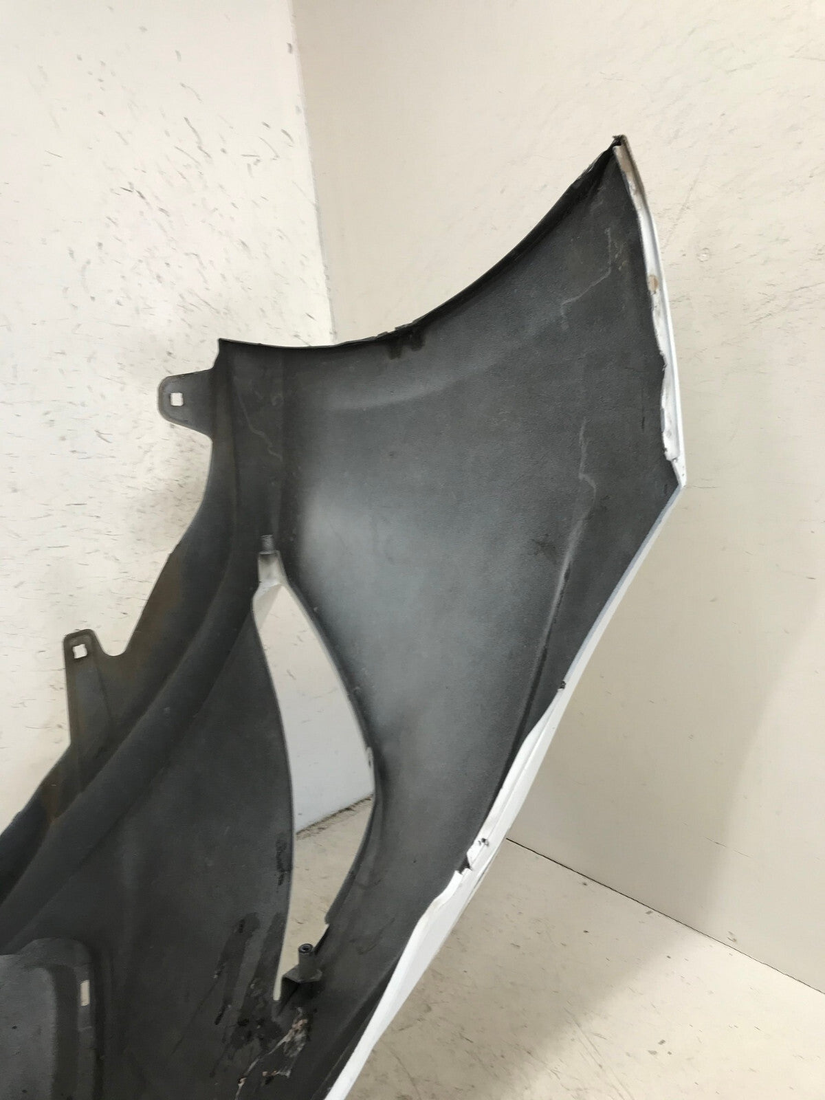 Front Bumper Cover White 15-17 Toyota Camry LE/XLE/SE/XSE/Hybrid 52119-06A50 OEM