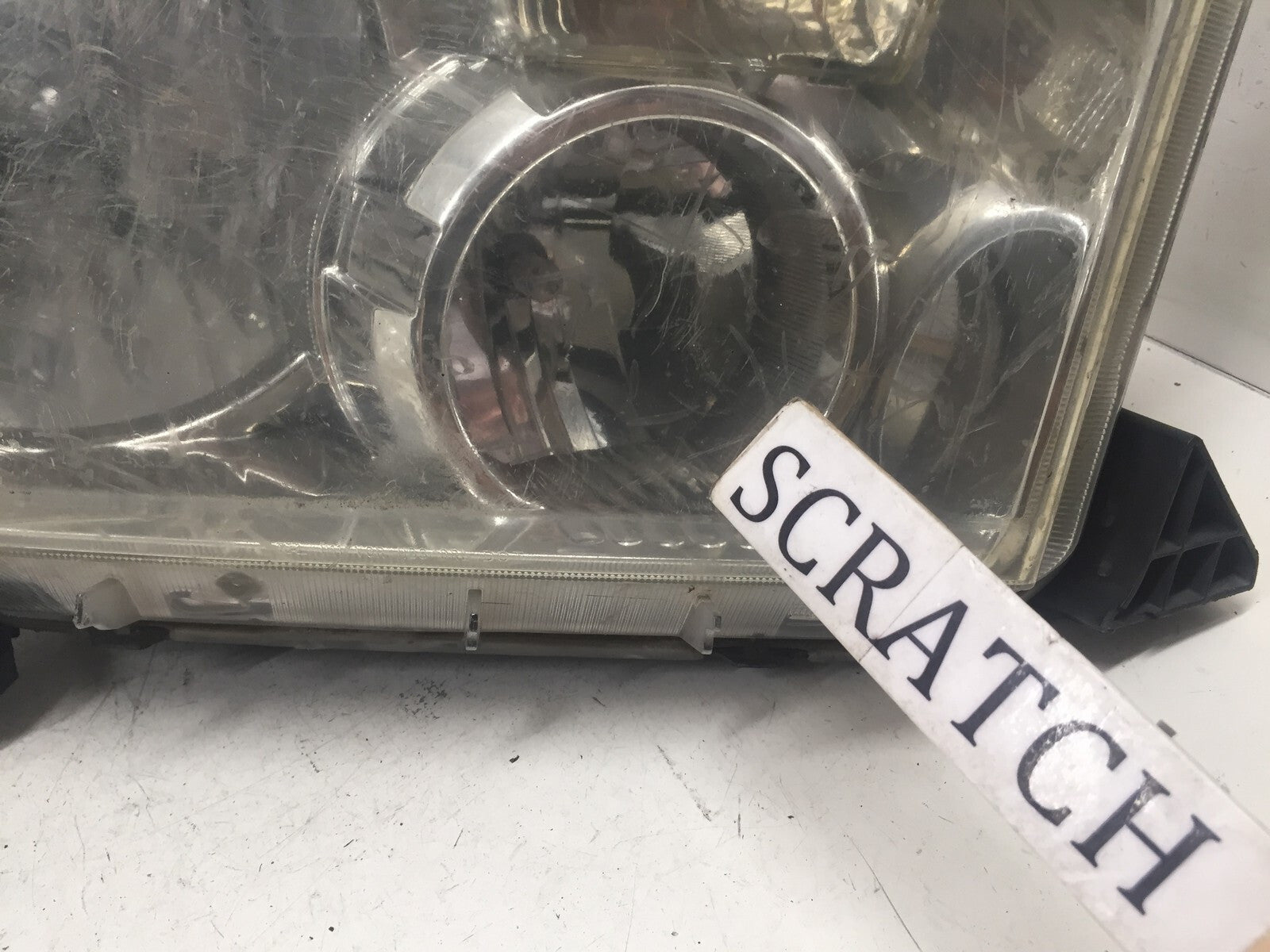 Headlight Damaged Halogen Passenger RH Toyota Sequoia Tundra 2008-2013 OEM2