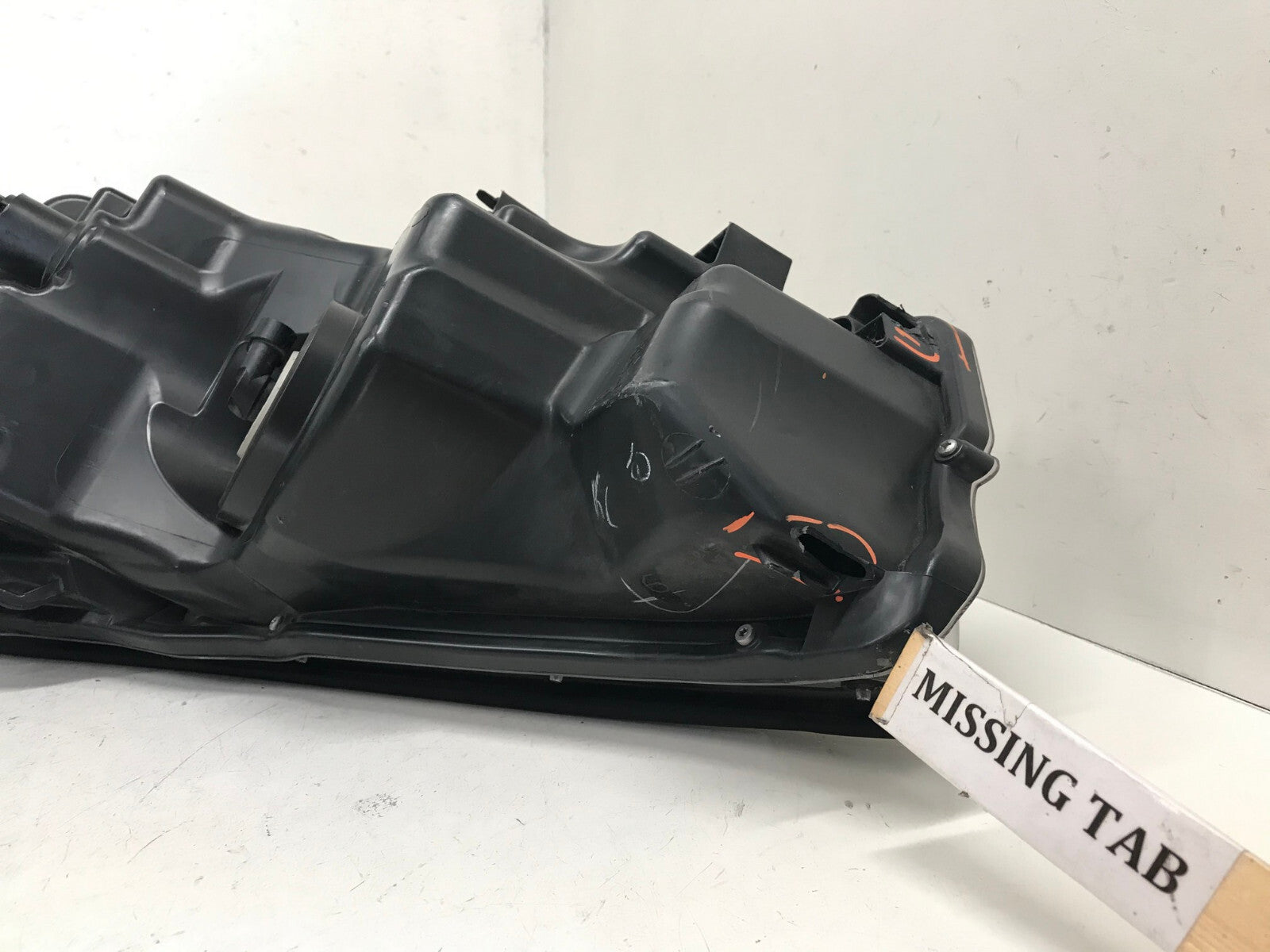 Headlight Damaged Passenger Right RH Toyota Highlander 2014-2016 811100E250 OEM