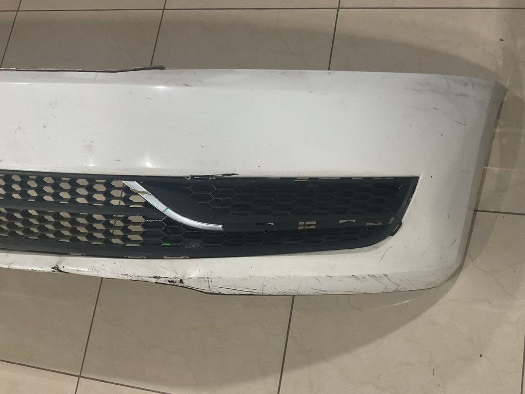Front Bumper Cover White Volkswagen Passat 2016 2017 2018 561+807+221 OEM