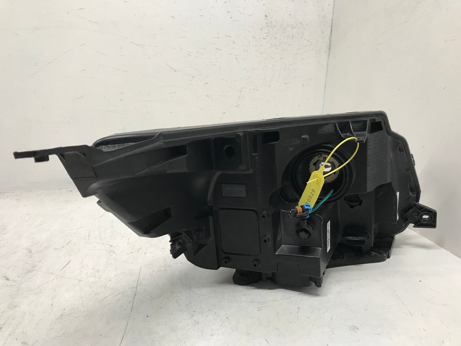 Headlight Damaged Driver LH Left 2018-2019 Ford Explorer HB53-13006-BB OEM
