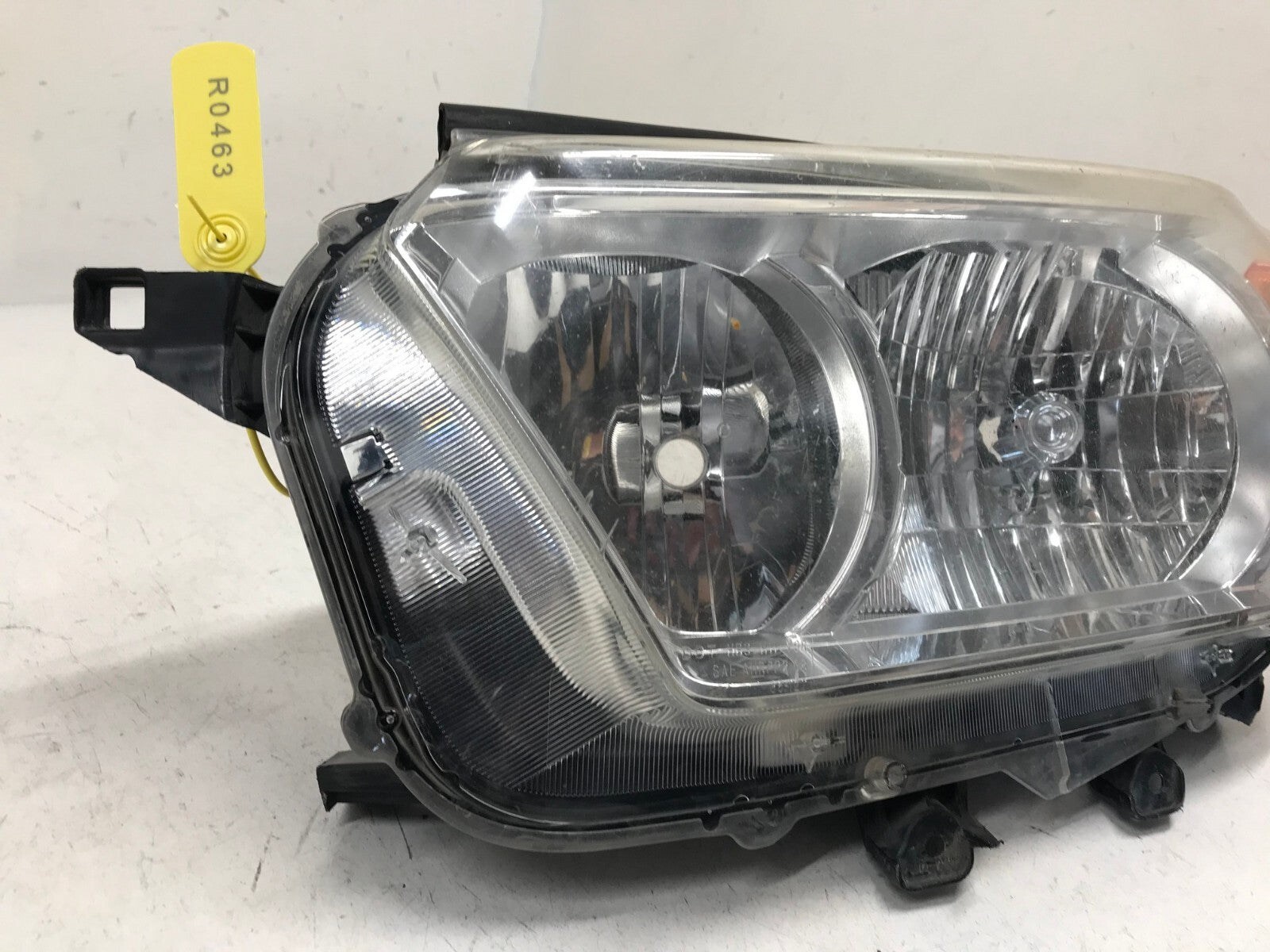Headlight Damaged Driver LH Left 4 Runner 2010-2013 8117035520 OEM