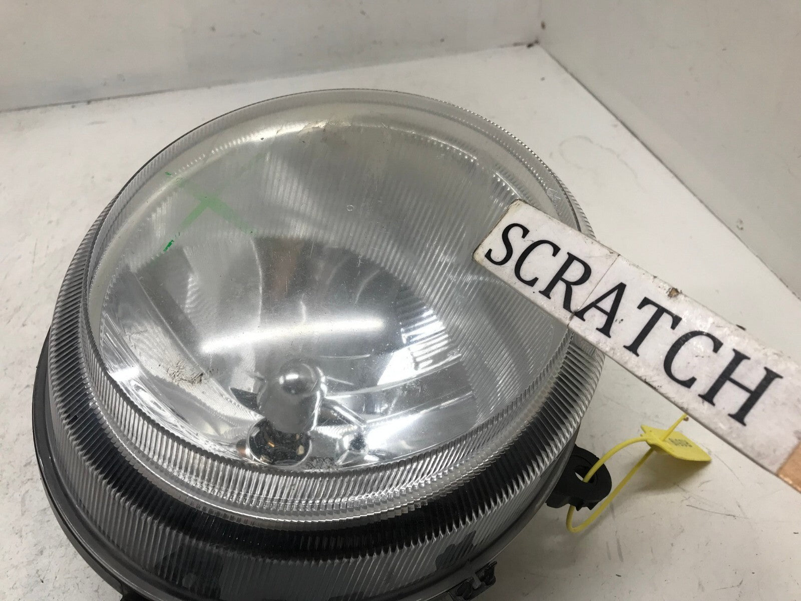 Headlight Damaged Passenger RH Right Jeep Patriot 2007-2017 05303842AE OEM