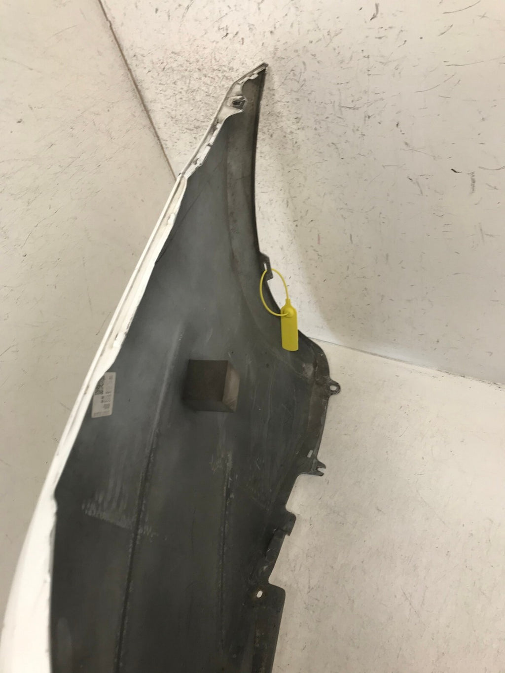 Rear Bumper Cover White 14-16 Lexus IS250/IS350/IS300 Base/F Sp 52159-53220 OEM