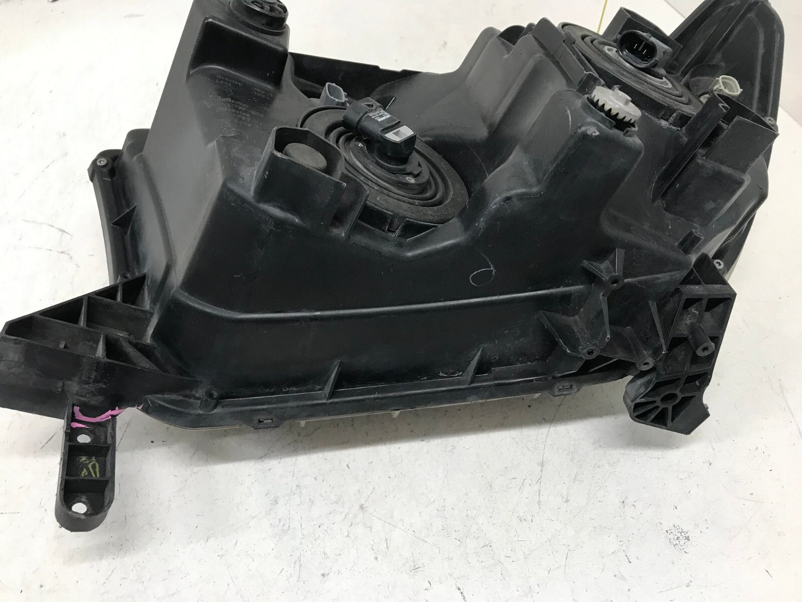 Headlight Damaged Passenger RH Right 81110-0C070 OEM
