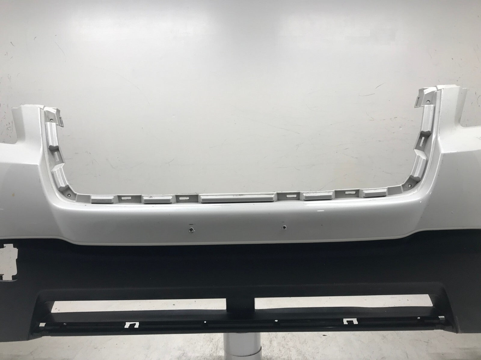 Front Bumper Cover White Subaru Forester Base Sport Touring 19 20 57704SJ010 OEM