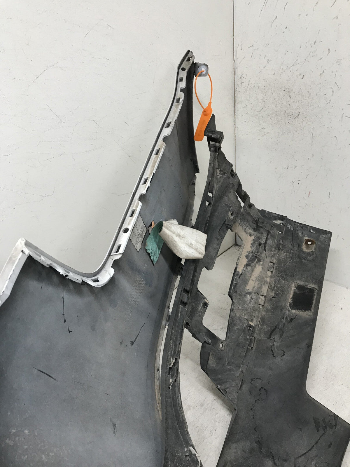Rear Bumper LOCAL Land Rover Range Rover Sport Base/SE/HSE 14-17 DK62-17F954 OEM