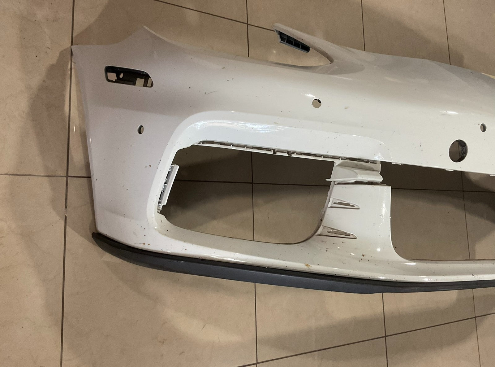 Front Bumper Cover White 2017-2019 Porsche Panamera 971+807+541 OEM
