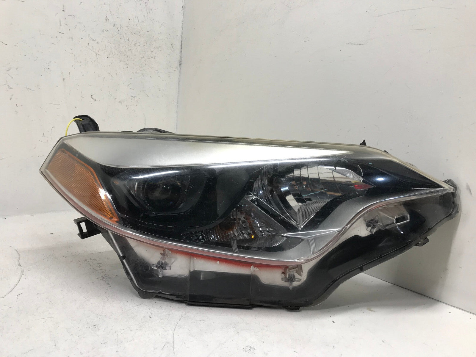 LED Headlight Damaged Right RH Passenger Toyota Corolla 2014-2016 OEM