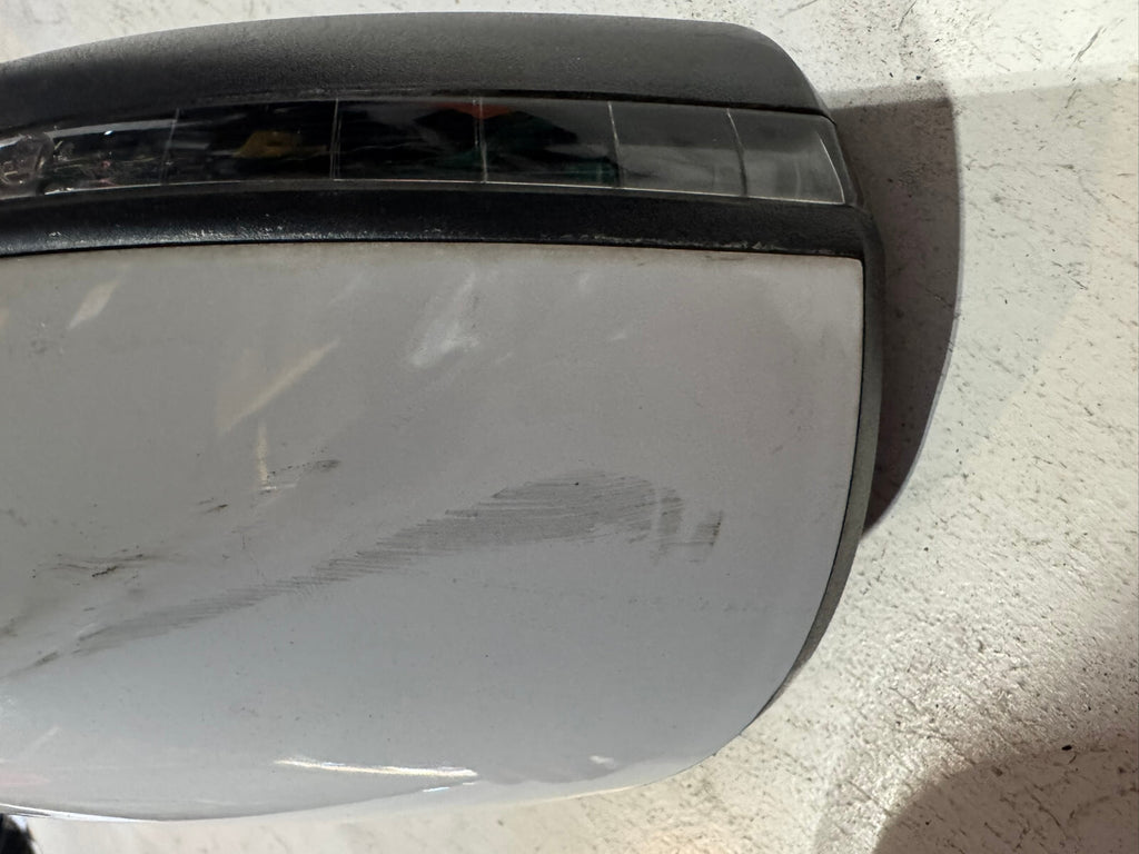 Front Right Side Door Rear View Mirror White 14-22 Jeep Cherokee 1UV68GW7AD OEM