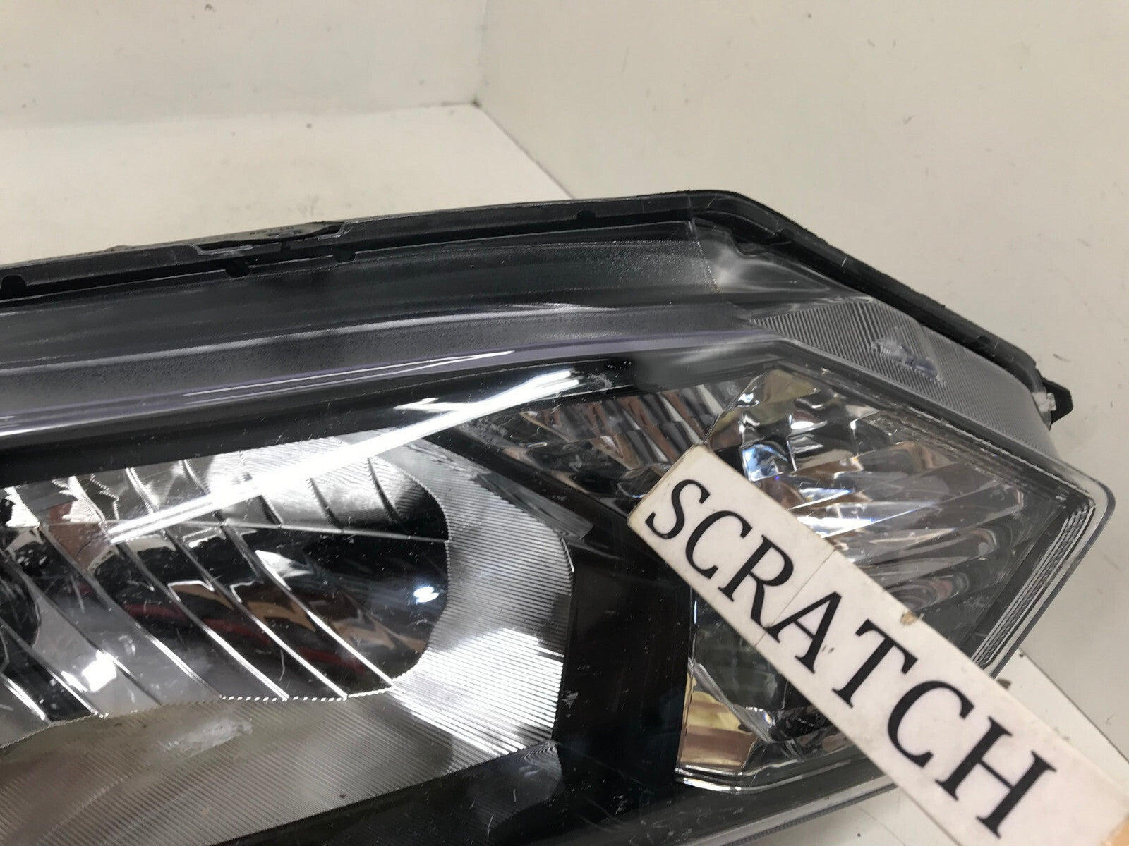 Headlight Damaged Passenger Right RH Honda HR-V 2016-2018 CAPA