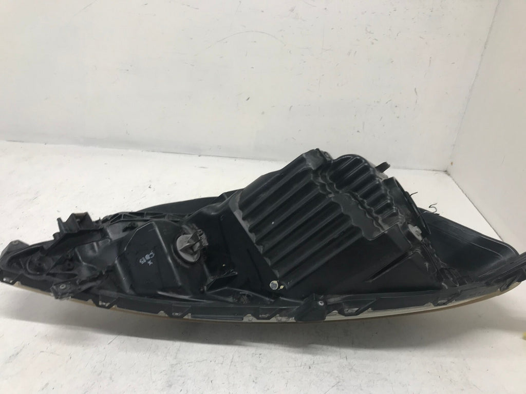 Headlight Damaged Driver LH 2009 2010 2011 Honda Fit Sport Model 33150TK6A11 OEM