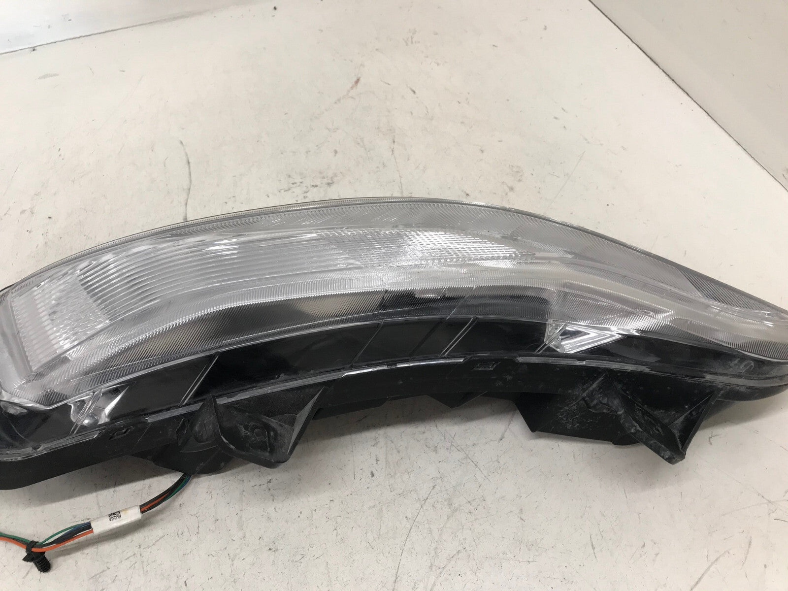Front Parking light Damaged Lamp RH  Jeep Wrangler 2018-2019 55112884AG OEM