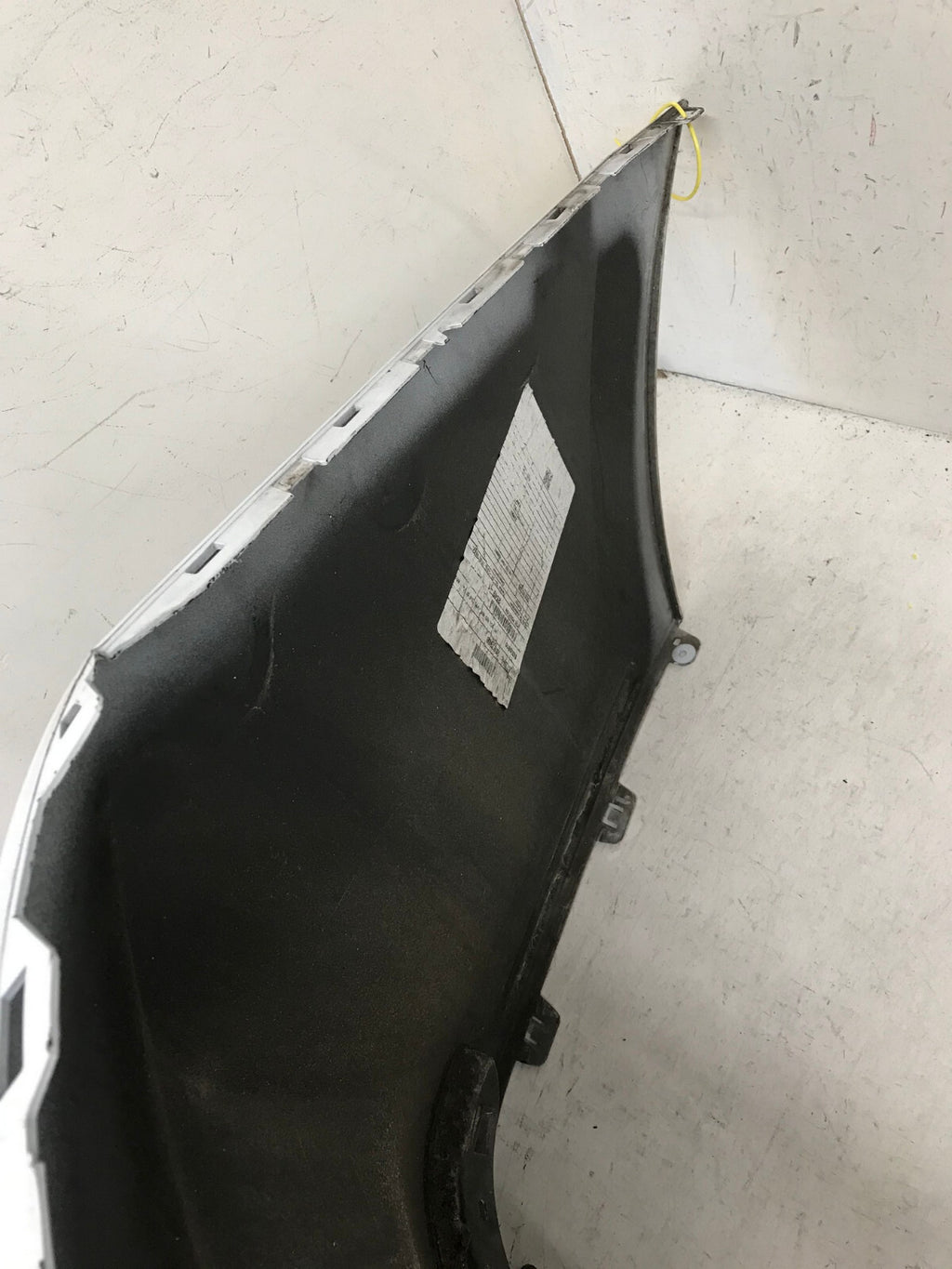 Rear Upper Bumper Cover Chevy Equionox SUV White 18-22 23333105E OEM