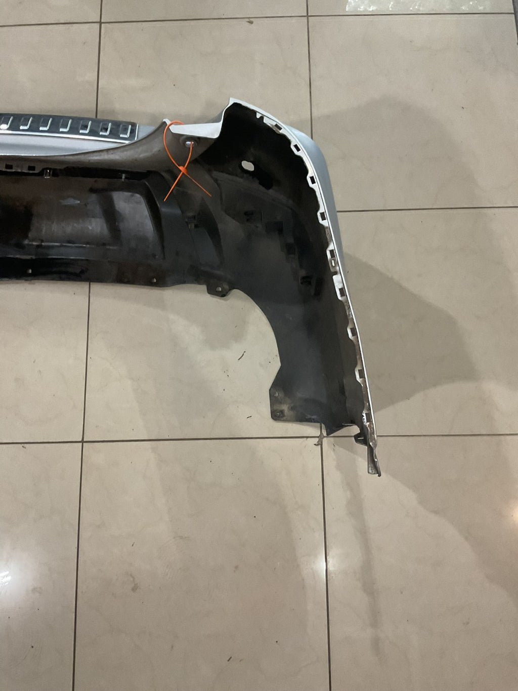 Rear Bumper Cover Silver 2017 20 19 Nissan Rogue 85022+6floh OEM