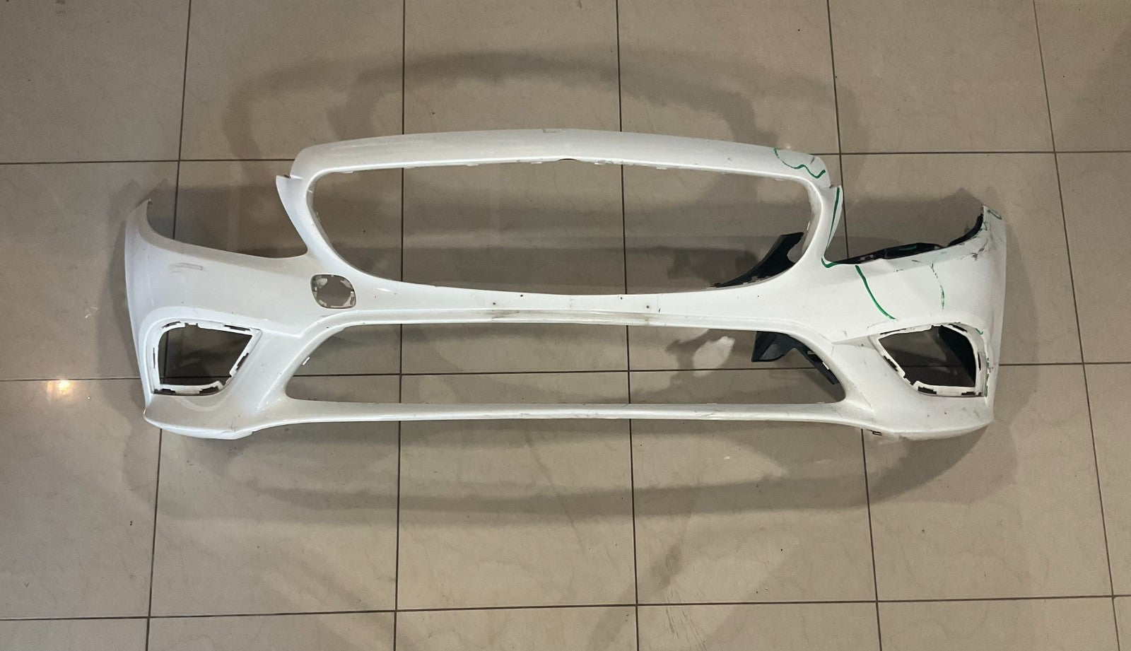 Front Bumper Cover White 2019-2021 Mercedes Benz C-Class W205 a205+885+19+01 OEM