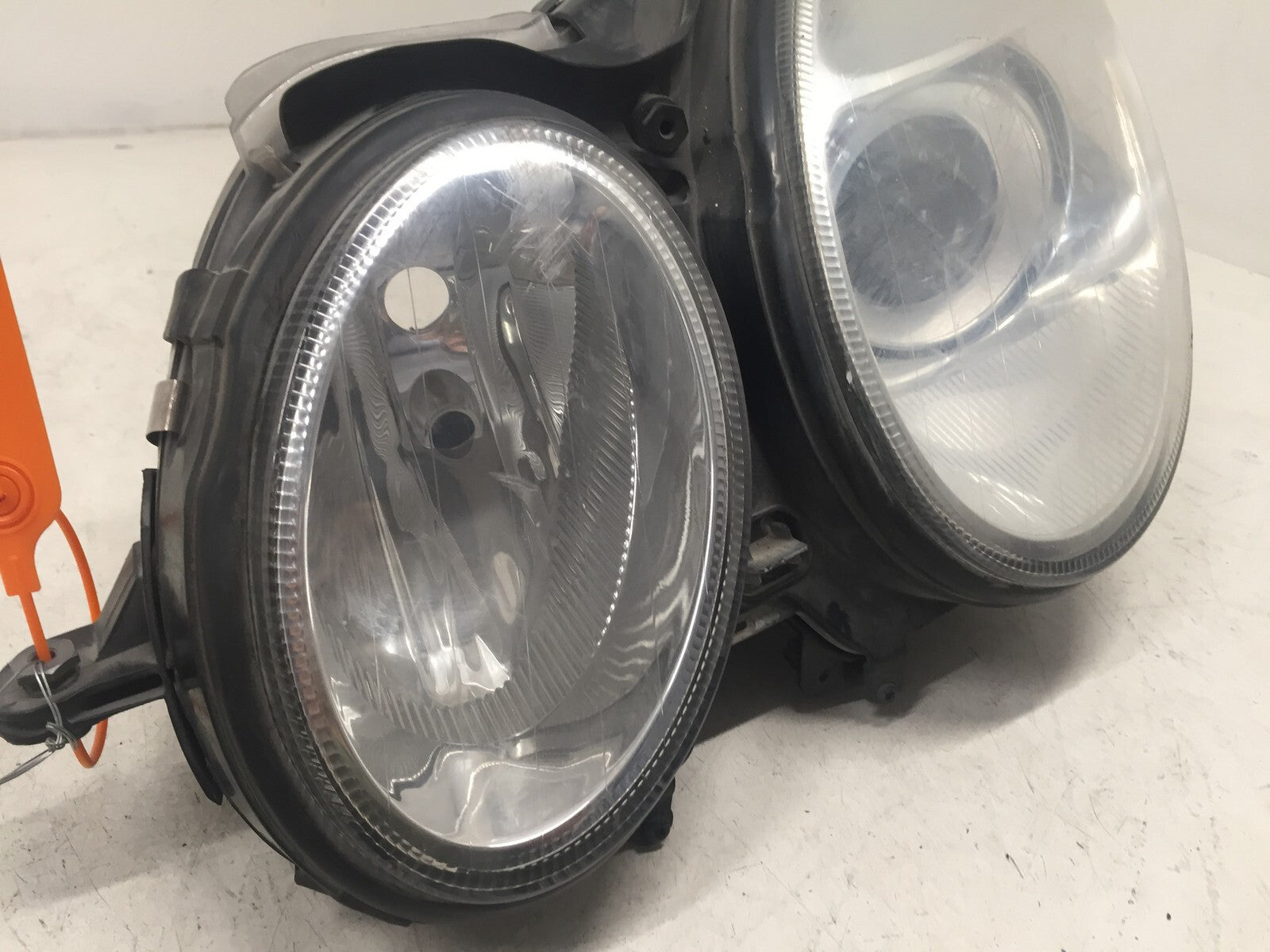 Headlight Damaged Driver Side LH 2003-2007 Mercedes Benz E320 2006-2007 E350 OEM