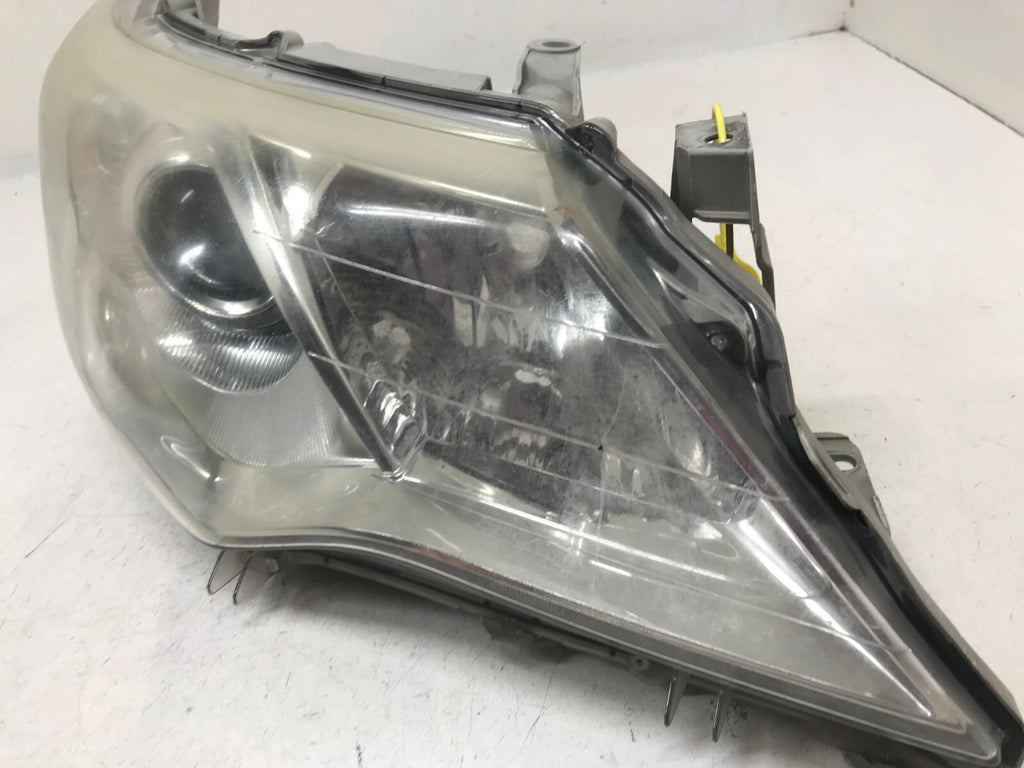 Headlight Damaged Right RH Passenger Toyota Camry SE 12-14 81110-06800 OEM