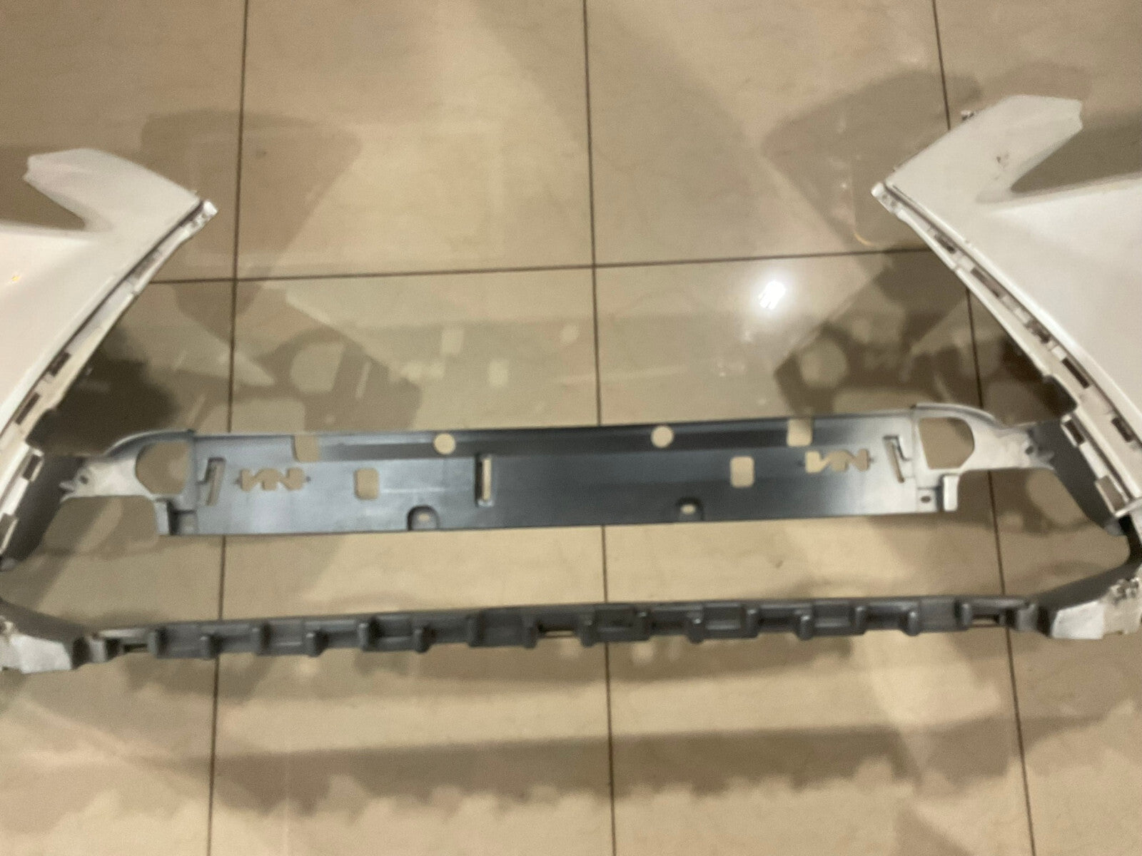 Front Bumper Cover White Lexus RX350 RX450H Base 2016-2018 52119-0E270 OEM