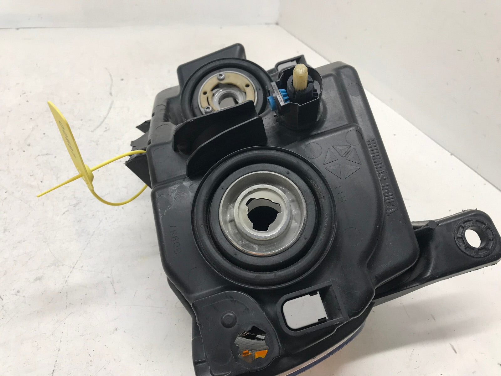 Halogen Headlight Damaged Driver LH Jeep Grand Cherokee 2011-2013 55079379AE OEM