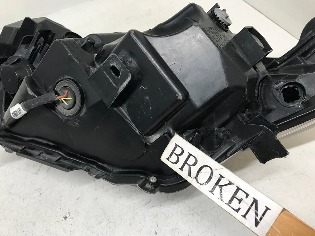 Headlight LED RH Passenger Toyota Corolla SE XLE XSE 2017-2019 81110-02M90 OEM