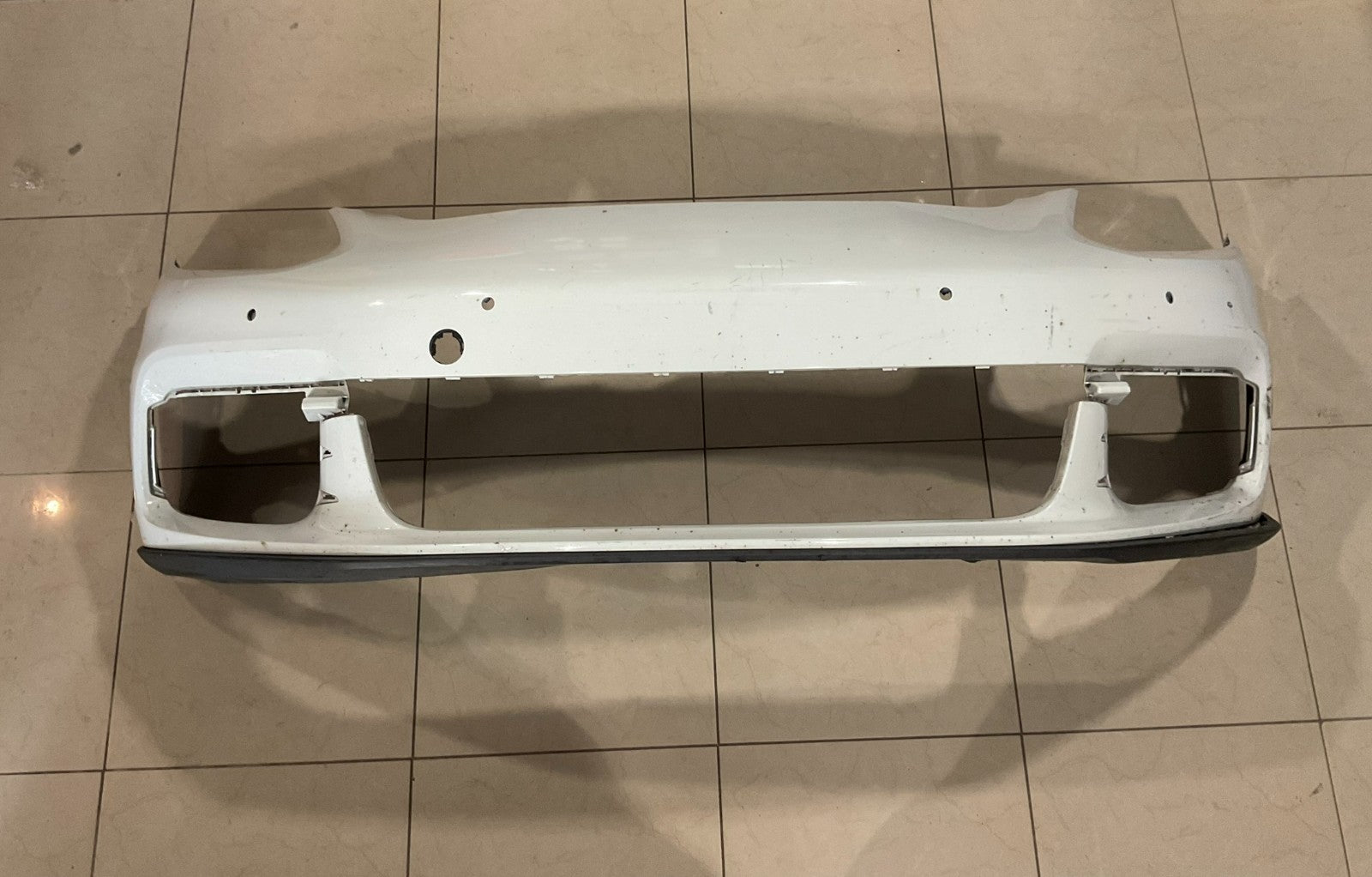 Front Bumper Cover White 2017-2019 Porsche Panamera 971+807+541 OEM
