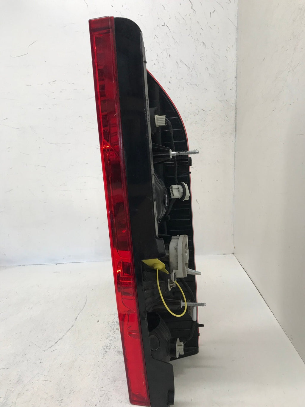 Tail light Damaged LH Driver 14-2022 Ram Promaster 1500 2500 3500 04725947AD OEM