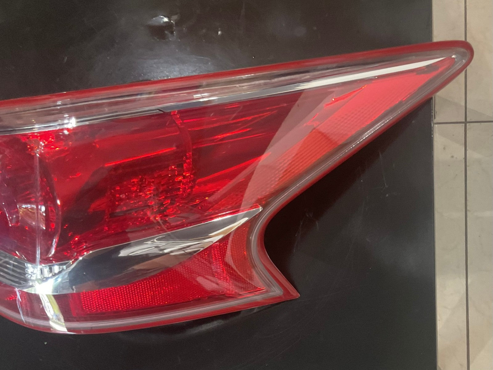 Tail Light Right Passenger RH Nissan Altima 13-14 949+463+35 OEM