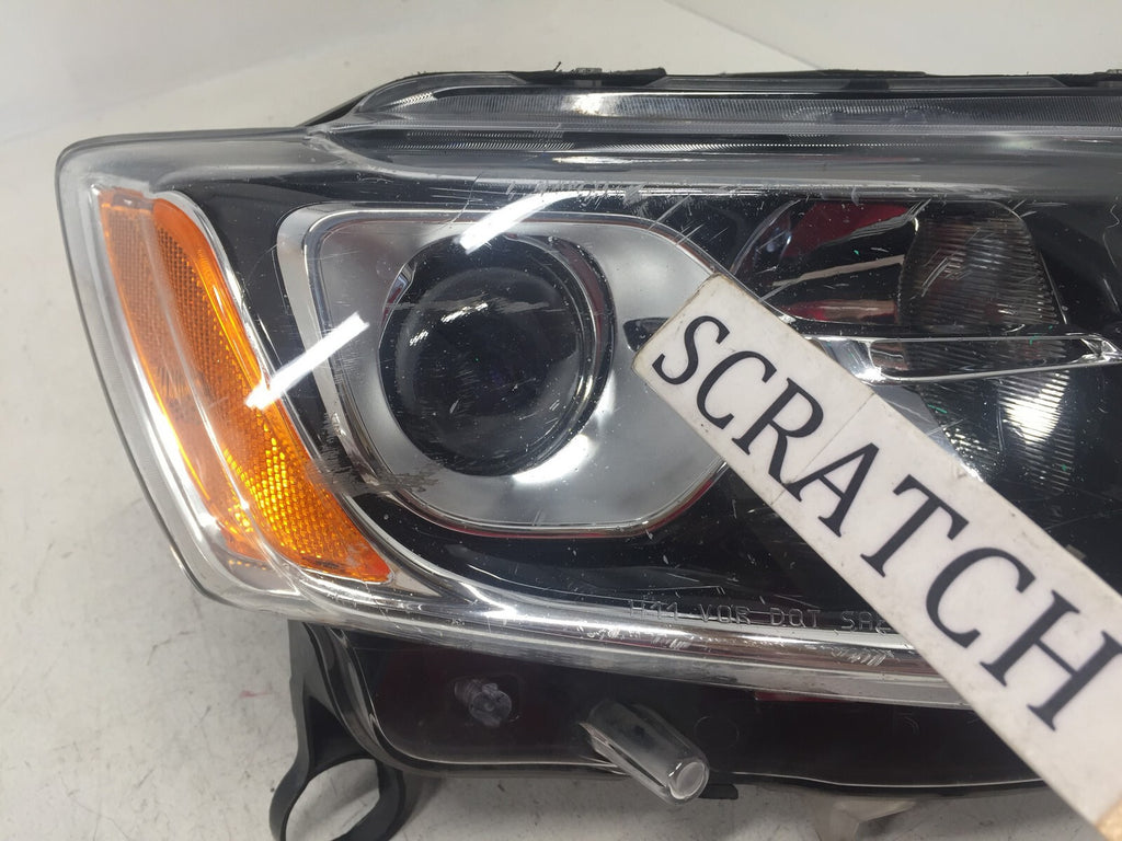 Headlight Damaged Right RH Jeep Grand Cherokee Halogen 14-2016 68110996AD OEM