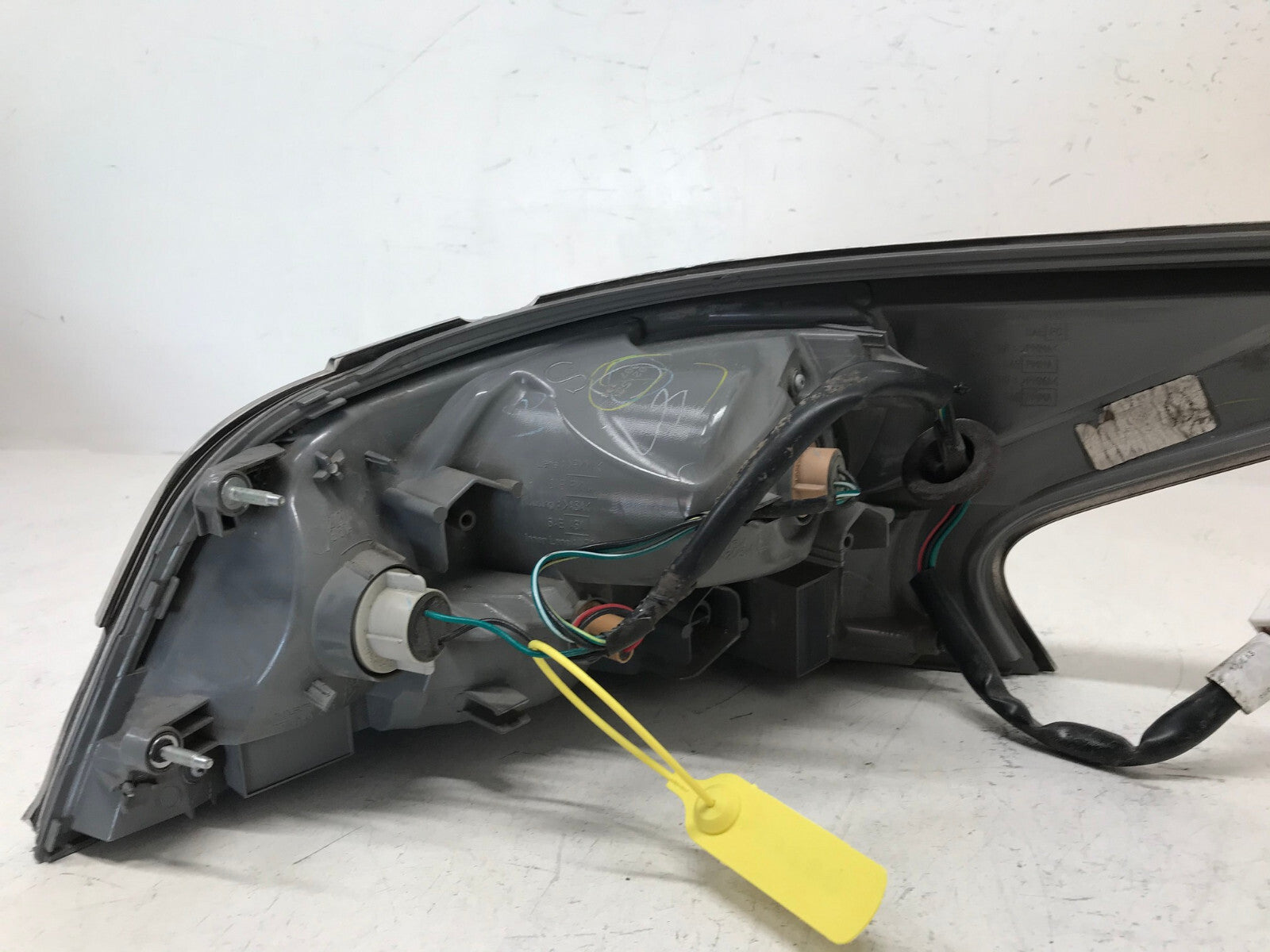 Tail light Damaged LH Driver 14-2015 Nissan Altima Standard Type 265559HM0A OEM