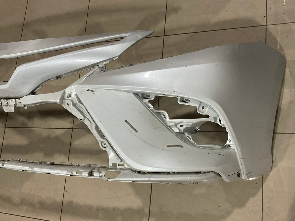 Front Bumper Cover White Toyota Camry SE XSE Hybrid SE 18 2019 52119+06E20 OEM