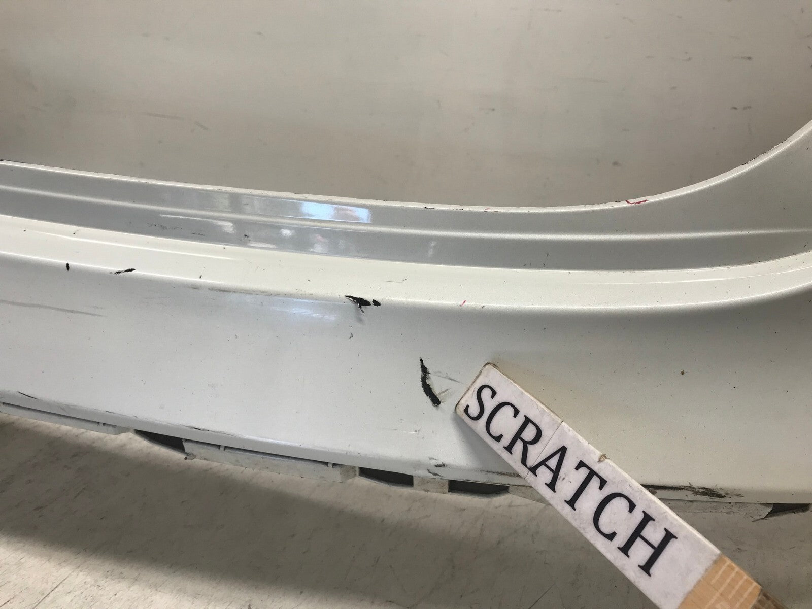 Rear Upper Bumper Cover Nissan Murano S/SL/SV/Platinum 2015-2018 85022-5AA0H OEM