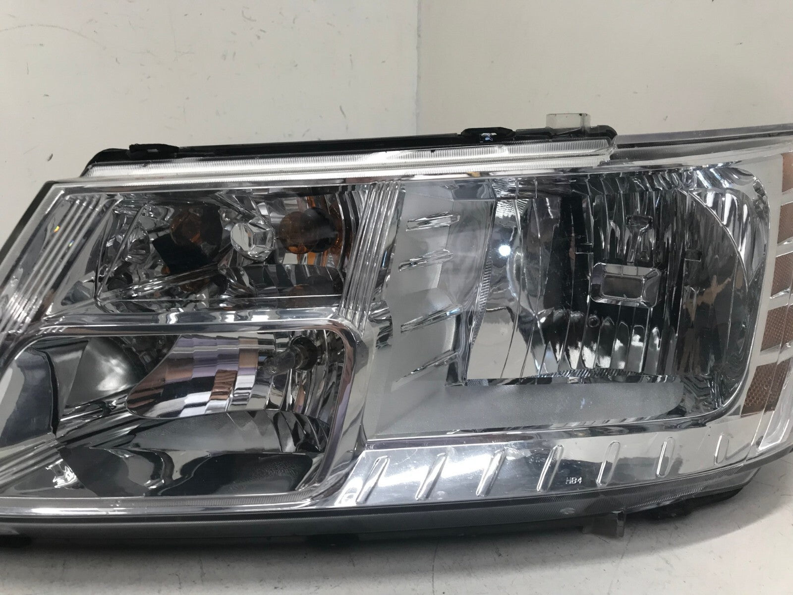 Headlight Damaged Left Driver LH 2009 - 2020 Dodge Journey 05116289AD OEM