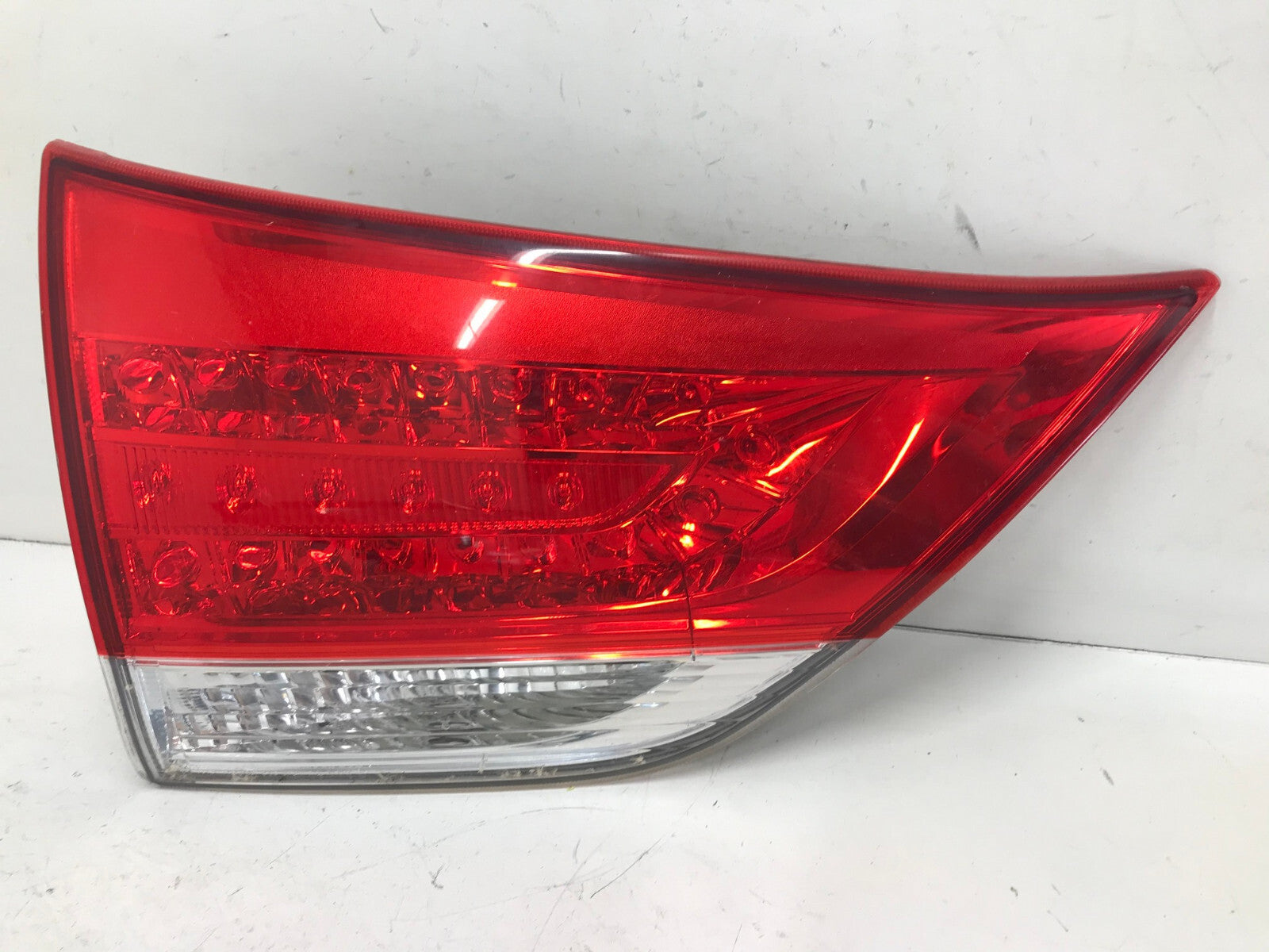 Tail light Damaged Driver LH Toyota Sienna 2011 2012 2013-2014 OEM OEM