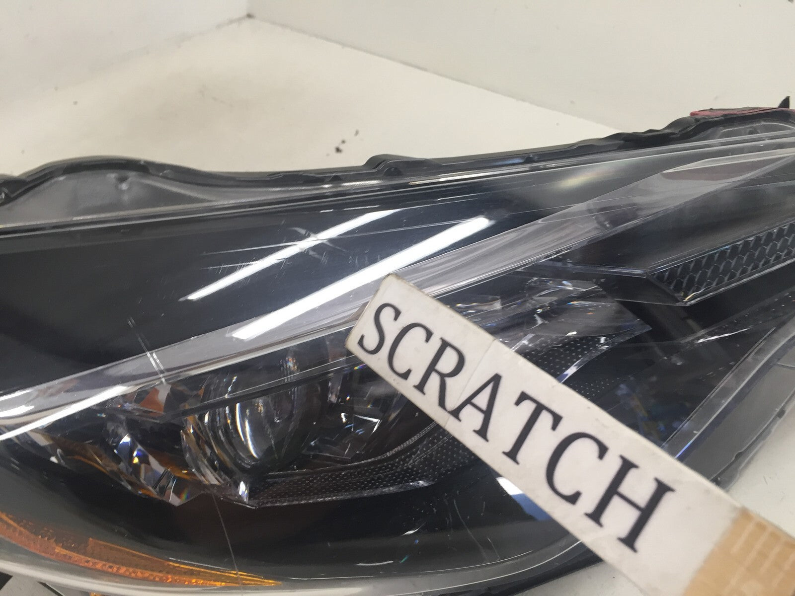 Headlight Damaged Headlamp passenger RH Toyota Corolla CE L LE LE ECO 17-19 OEM