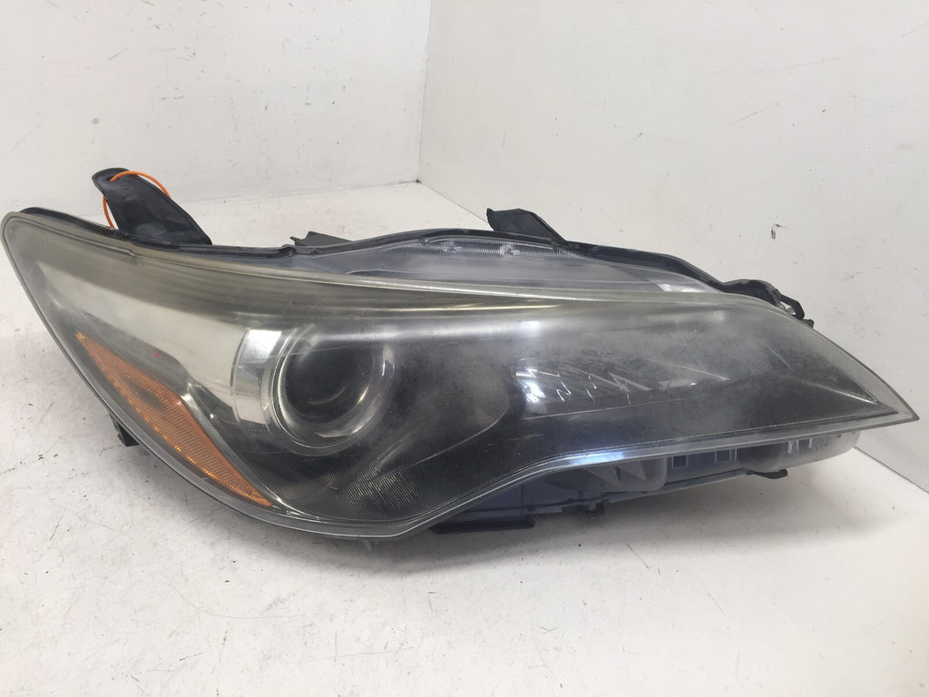 Halogen Headlight Damaged Passenger RH Right Side Toyota Camry 2015-2017 OEM2