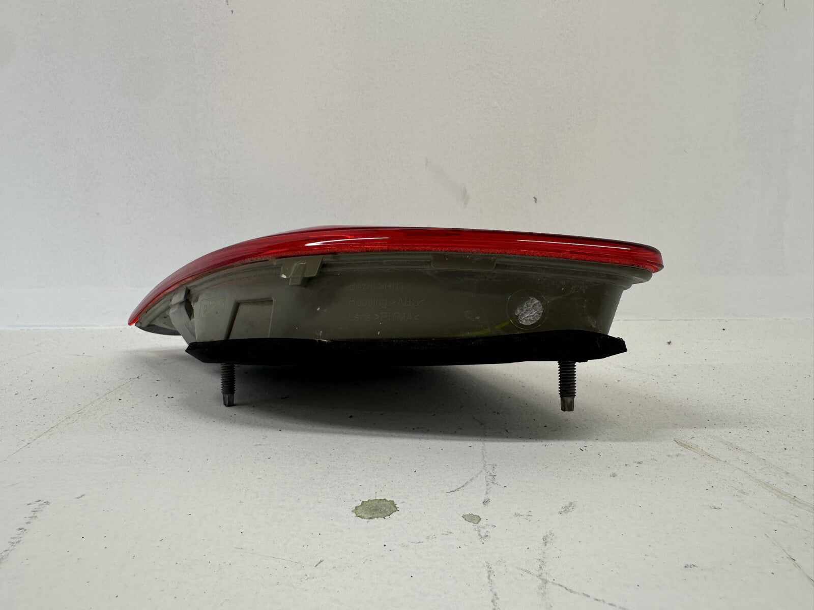 Tail light Damaged Right Passenger RH 16-19 Nissan Sentra 265503YU5A OEM