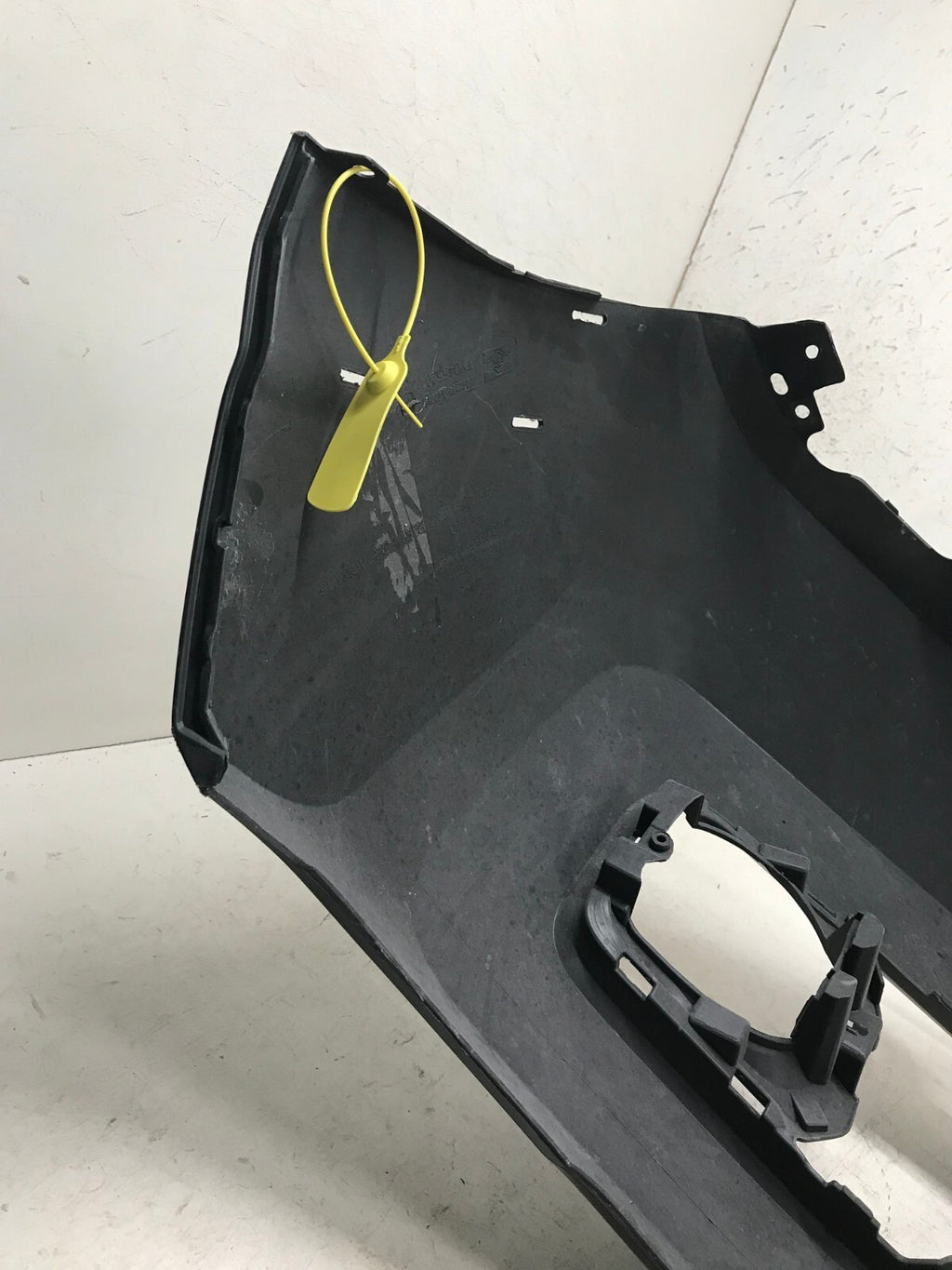 Front Bumper Cover Black 2016 2017 2018 Toyota Tacoma SR/SR5/Limited CAPA