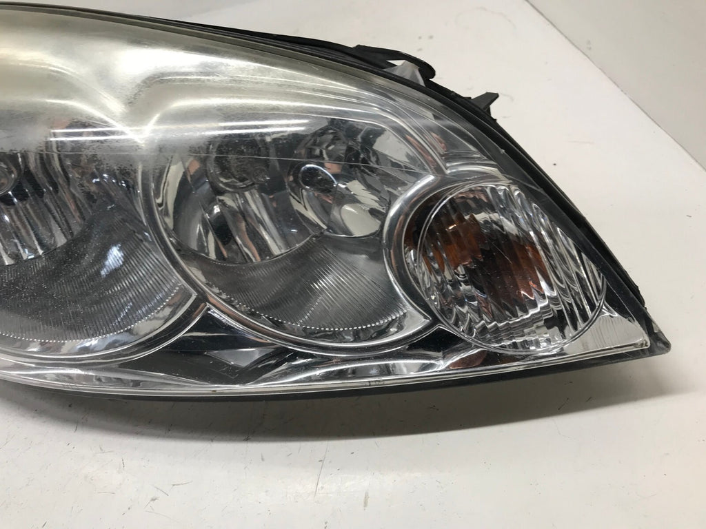 Headlight Damaged Passenger RH Chevy Impala Monte Carlo 2006-2016 25958360 OEM