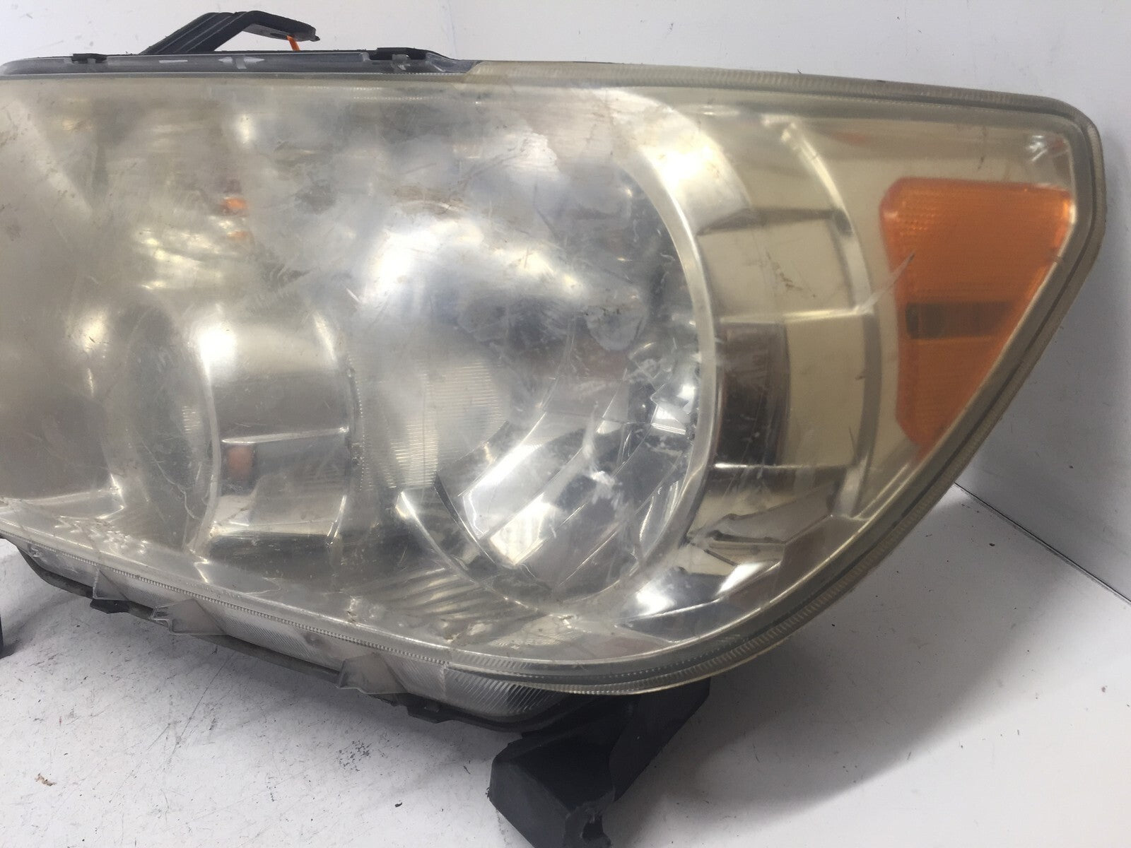 Halogen Headlight Damaged Lamp Driver Left LH Toyota Tundra 2007-2013 OEM