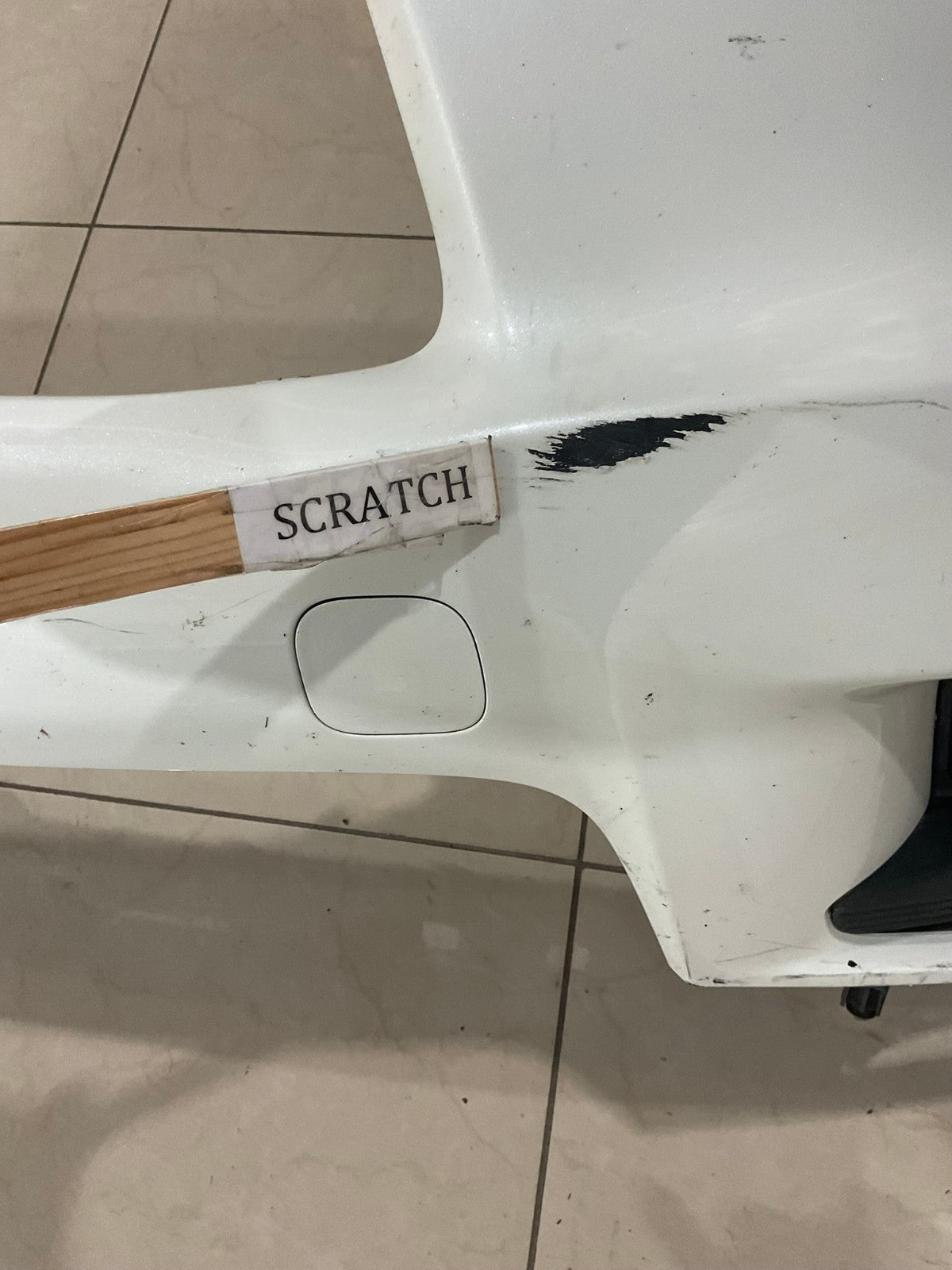 Front Bumper Cover White Toyota Highlander LE Hybrid 14-16 52119+0E220 OEM