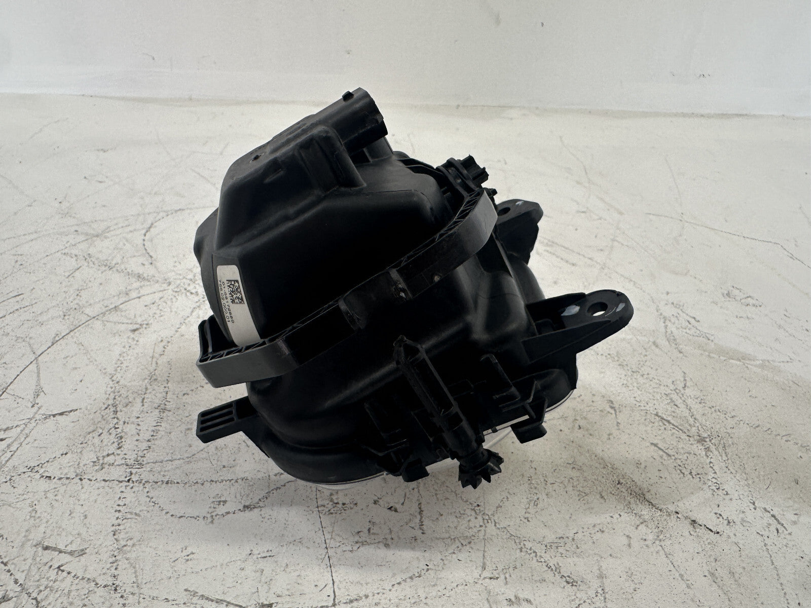 Fog light Damaged Right Passenger RH 2014 - 2018 BMW X3 X4 X5 X6 7560200001 OEM