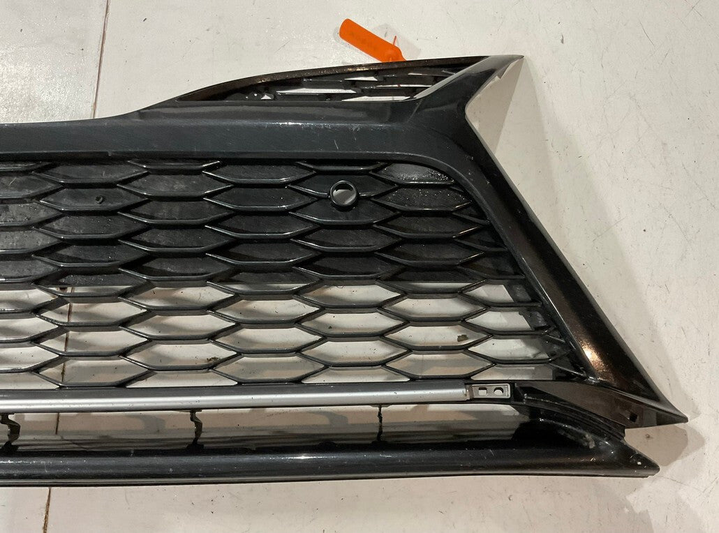 Grill Grille Black/Silver Trim 2021-2022 Toyota Camry SE XSE 53113-06160 OEM