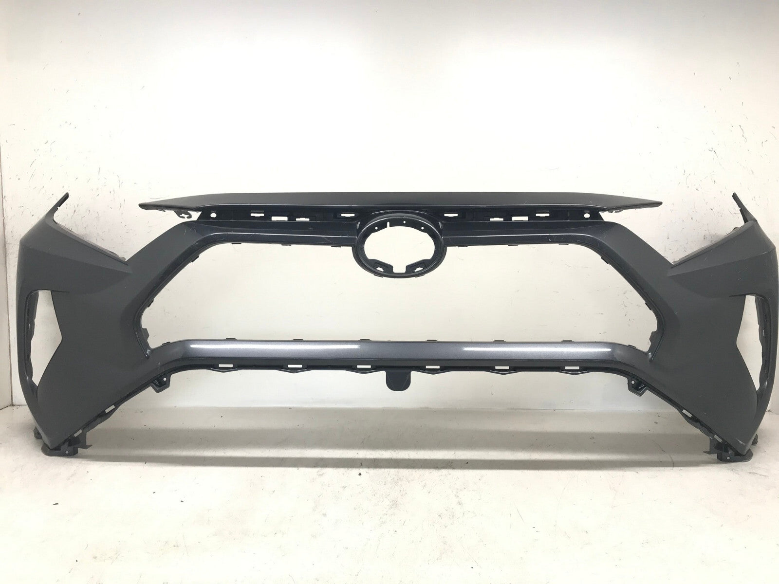 Front Bumper Cover Toyota RAV4 LE/XLE/XLE Premium/Hybrid LE 1G3 2019-2020 OEM3