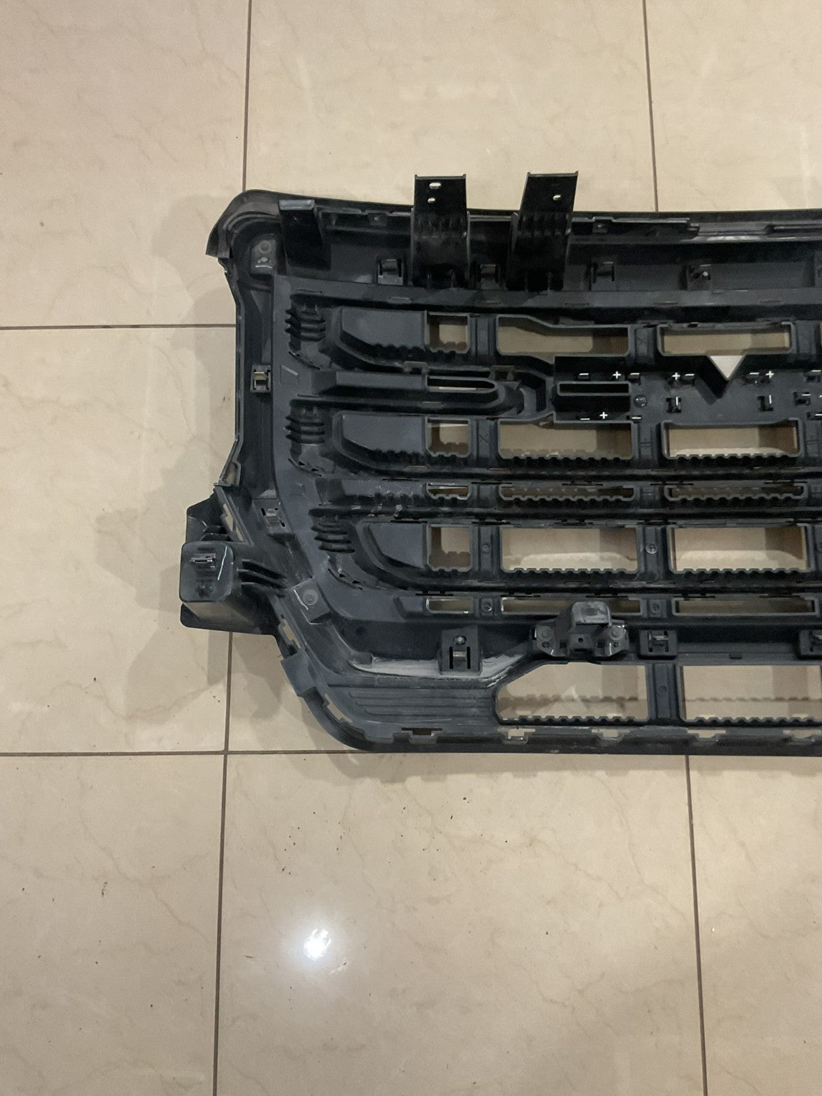 Grille Grill 21-22 GMC Canyon 84457409 OEM