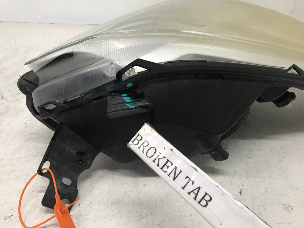 Headlight Damaged Right passenger RH Ford Escape 2013-2016 R 44ZH-2090-A OEM