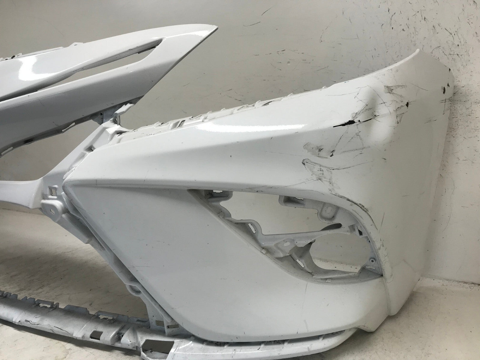 Front Bumper Cover Toyota Camry 040 2018 2019 52119-06E30 OEM2