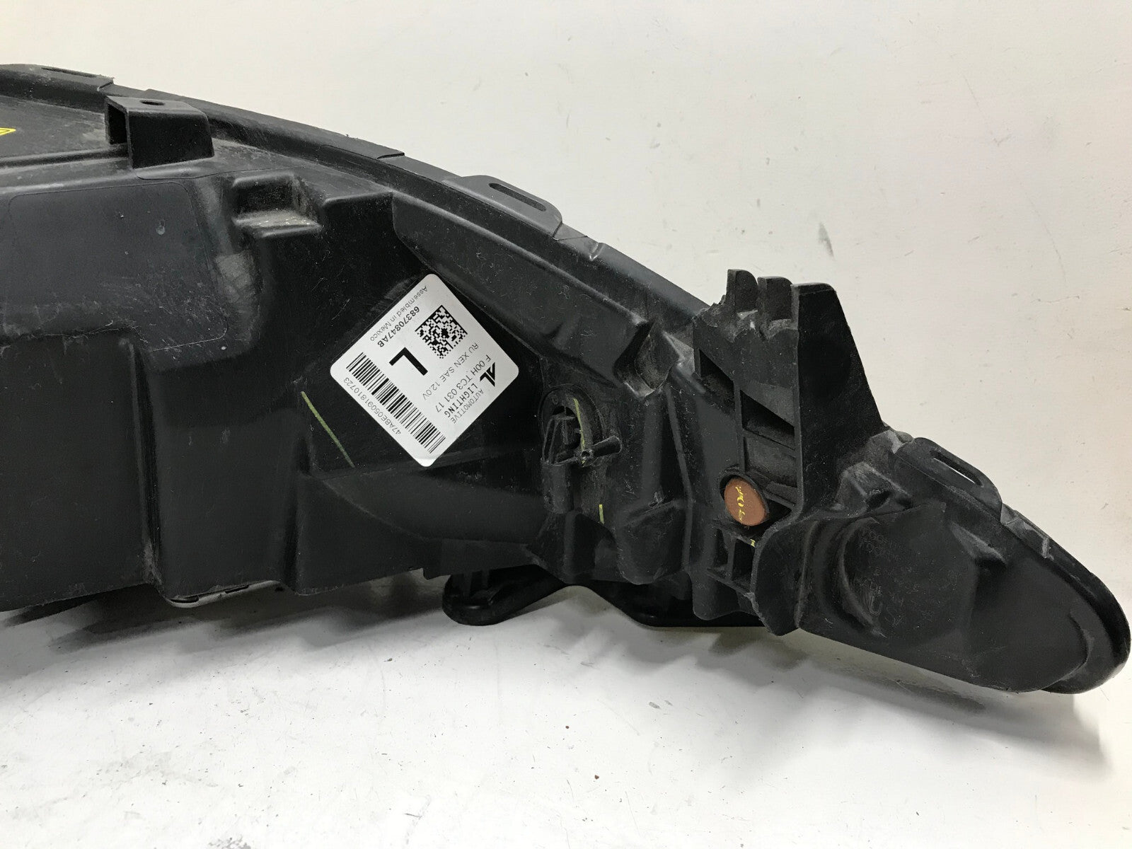 Headlight Damaged LED Driver LH Chrysler Pacifica 2017 2018 2019 68370847AB OEM
