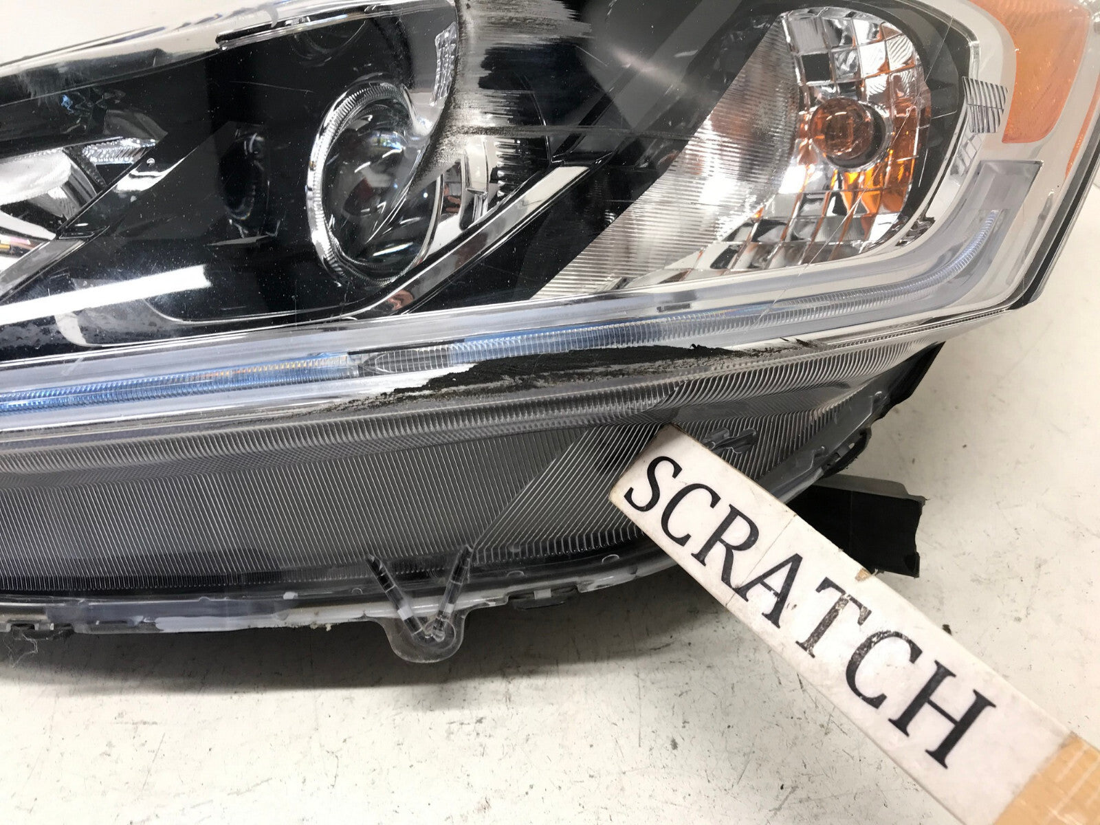 Headlight Damaged LH Driver Honda Accord LX Sedan 16-2017 33150T2AA61 OEM