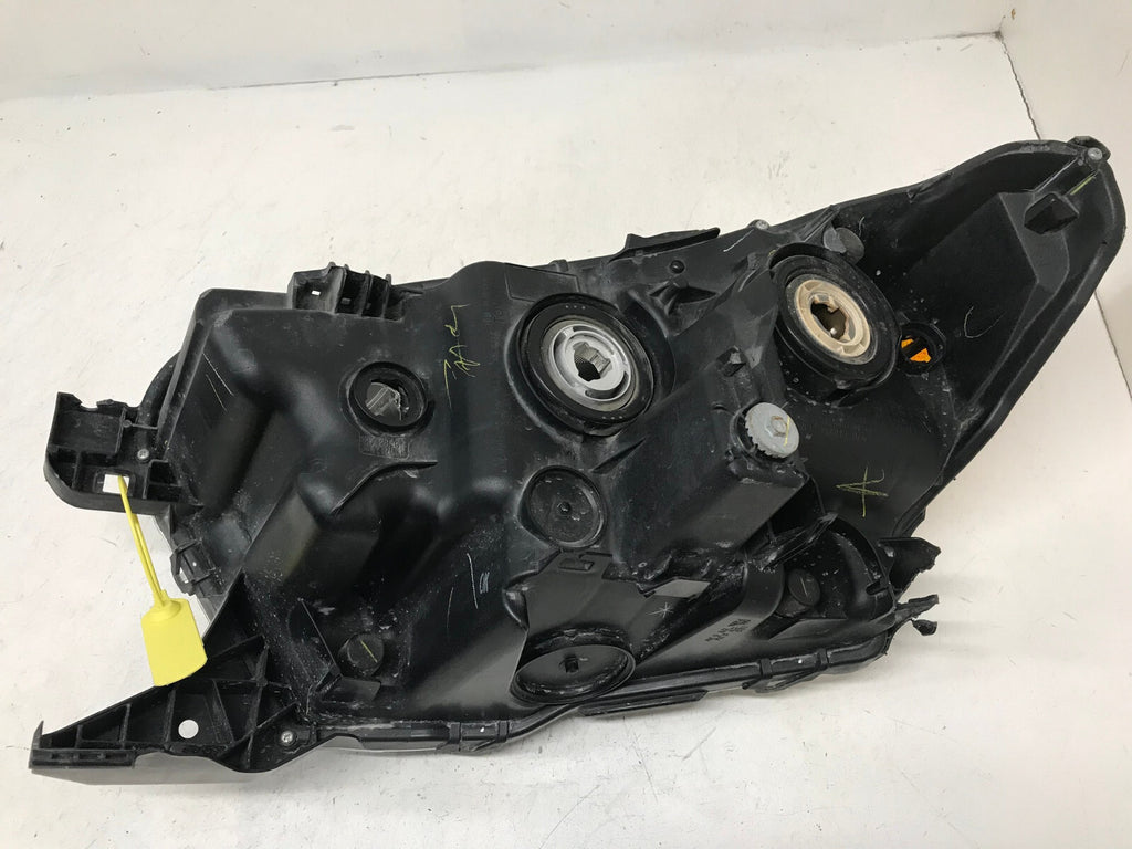 Headlight Damaged Right RH Passenger Toyota Tacoma 2016-2019 81110-04270 OEM
